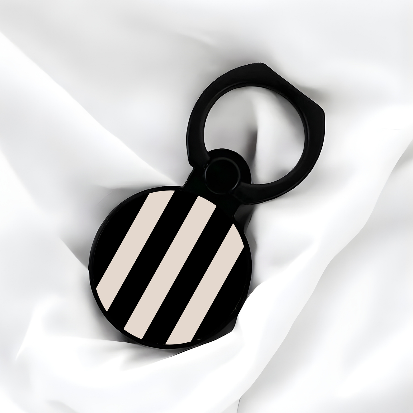 Uniform | Adhesive Ring Holder